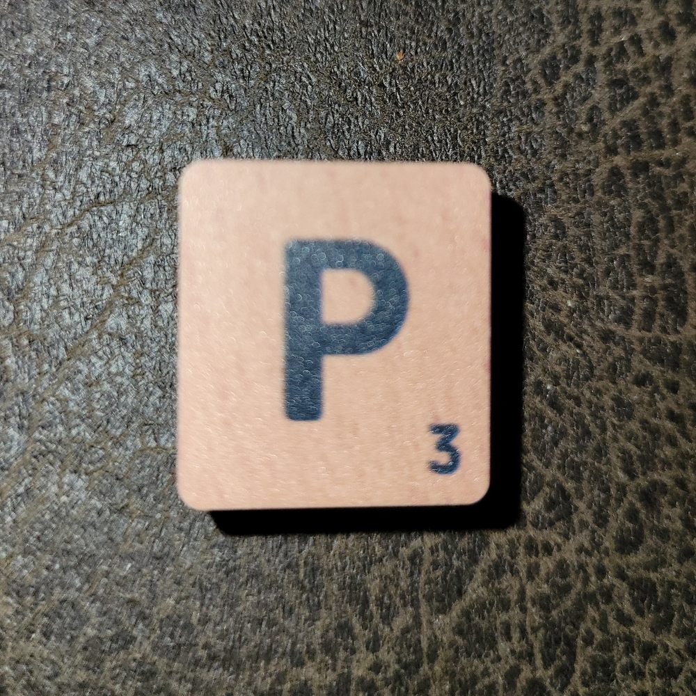 2/$10 Hasbro Scrubble/Scrabble Letter "P" Crocs Jibbitz Charm New